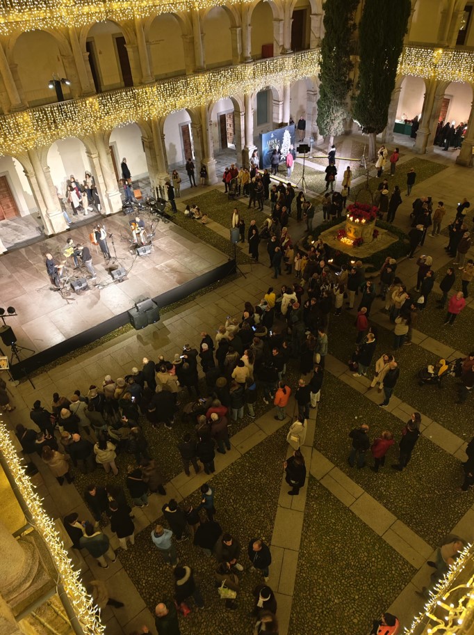 Mercado Solidario de Navidad 2025